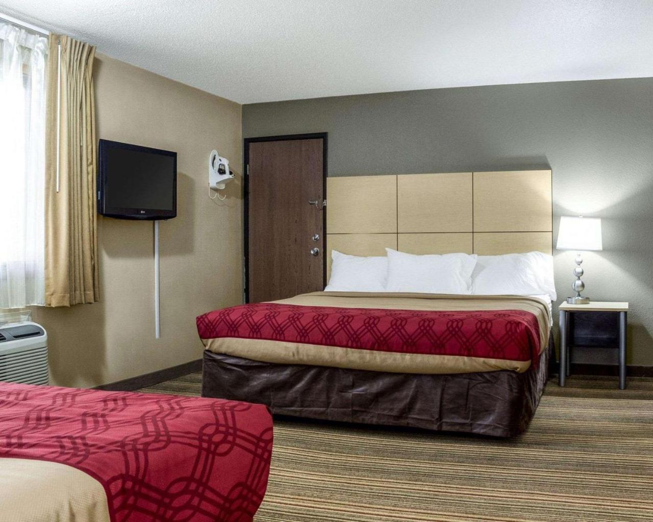 Econo Lodge Grand Forks Exterior photo